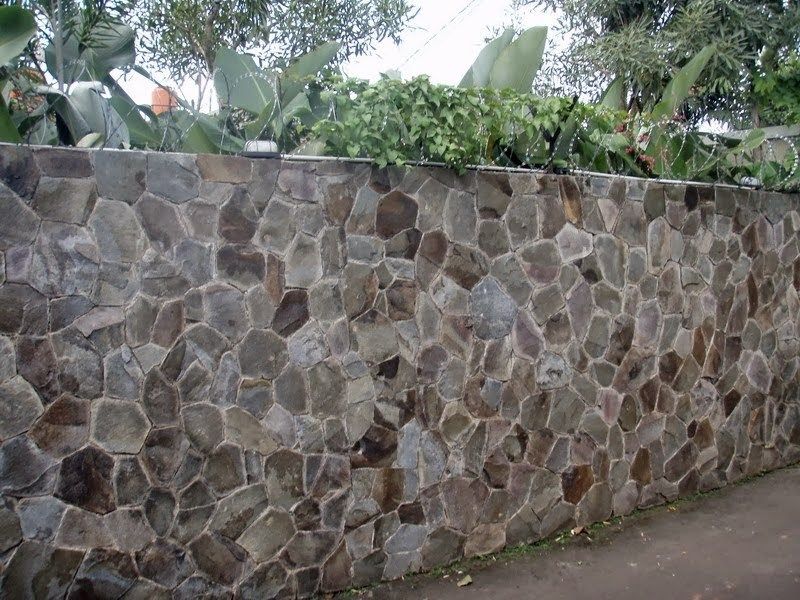 batu alam dinding