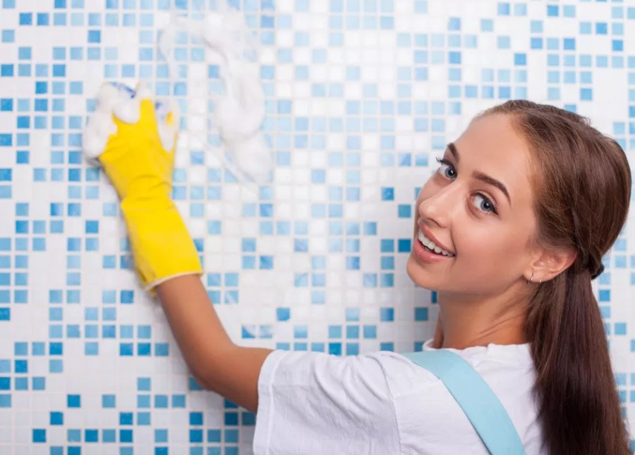 cara membersihkan keramik kamar mandi