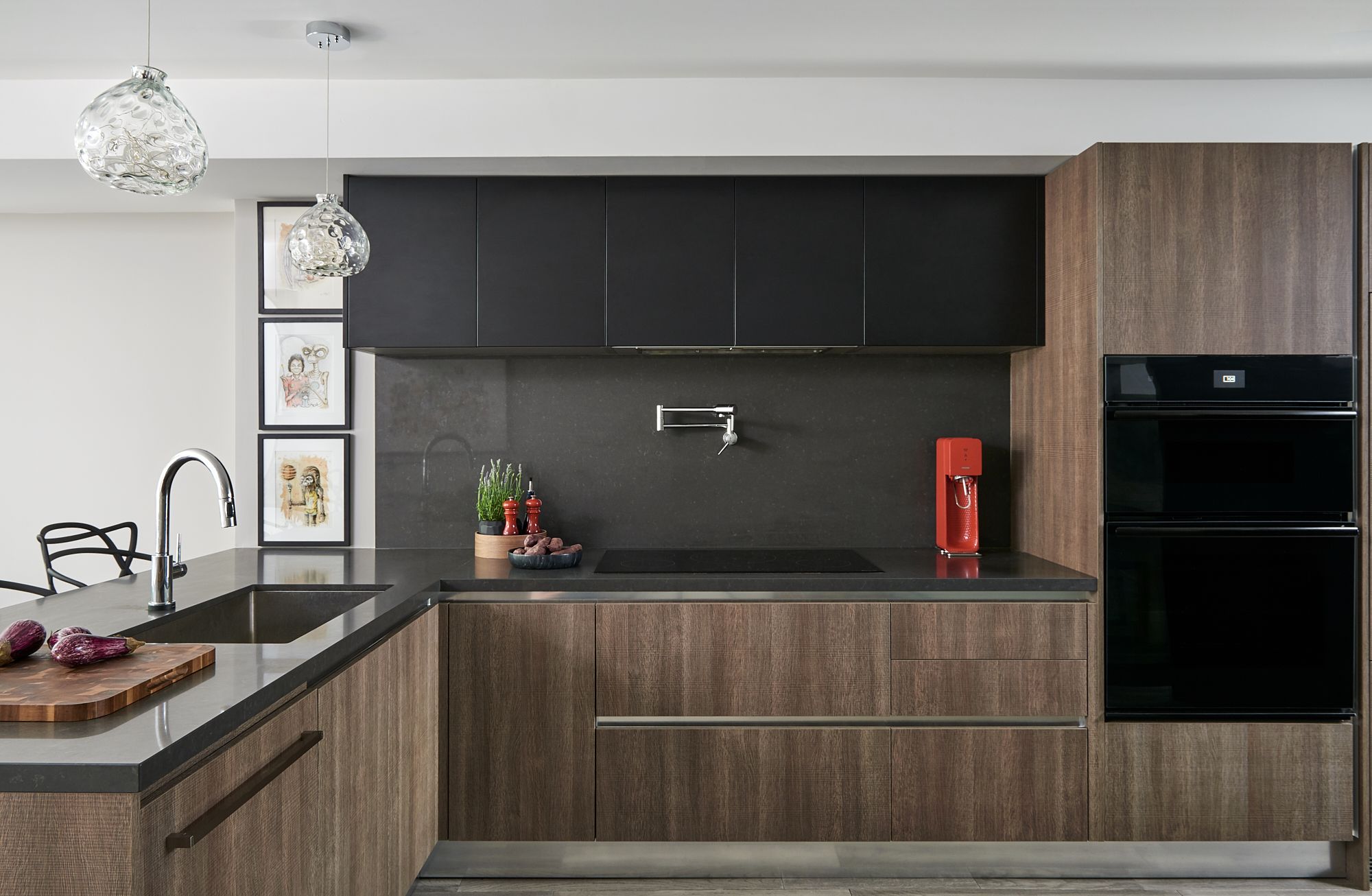 Desain Dapur Minimalis Warna Hitam