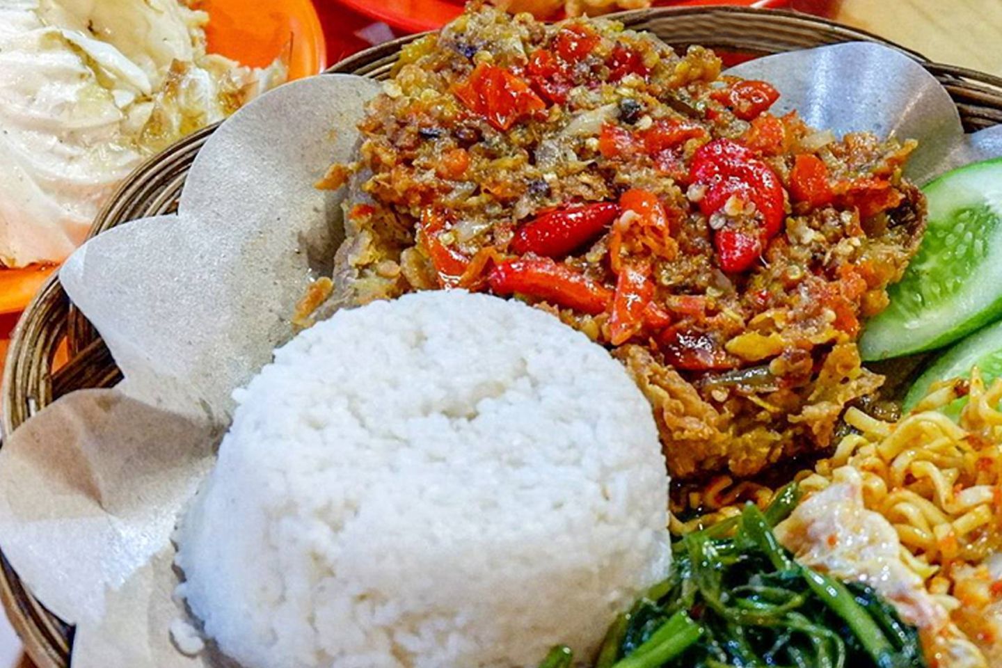 Terlaris! 11 Makanan Ini Paling Sering Dipesan Anak Kost Lewat Ojek Online