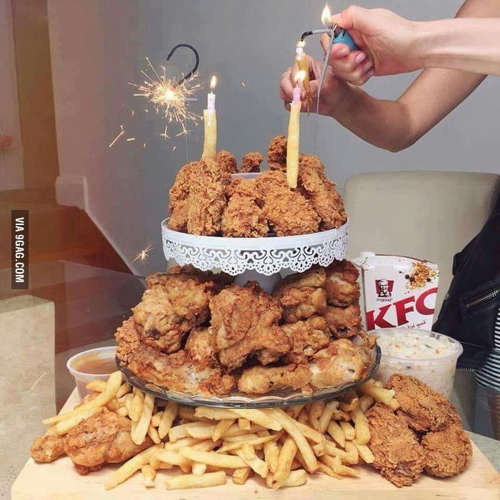 kue ulang tahun dari ayam goreng