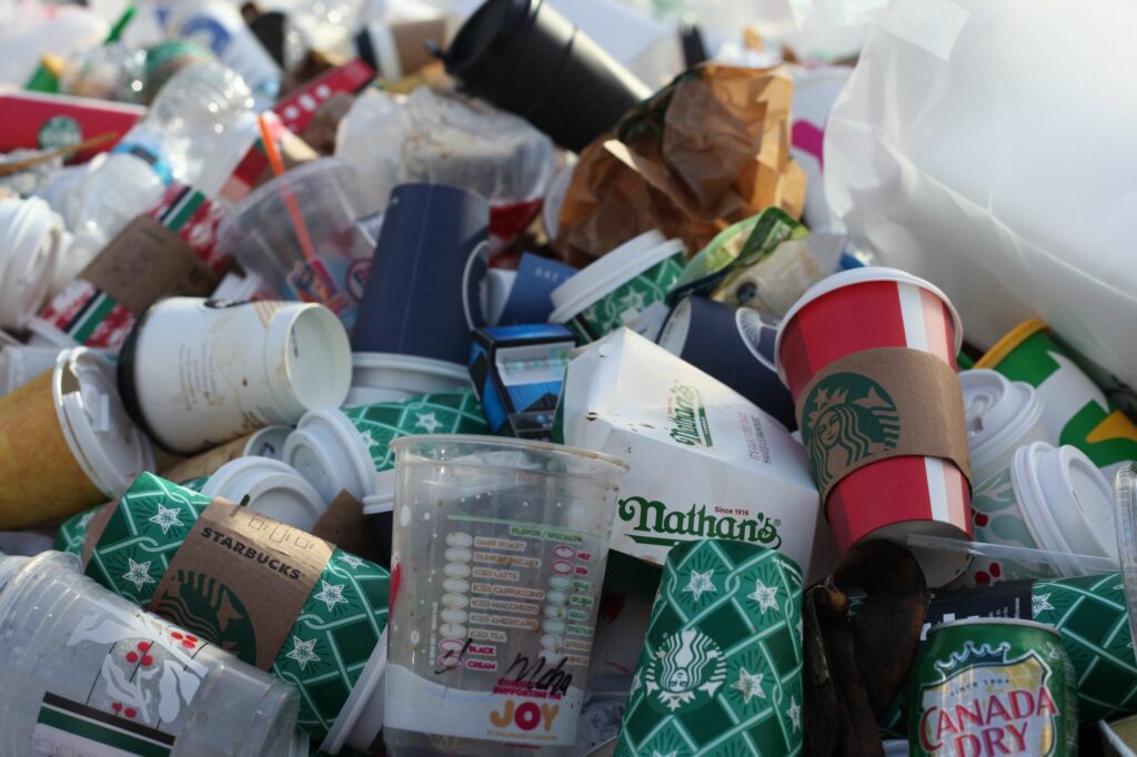 7 Tips Mudah Mengurangi Sampah  Plastik di Kehidupan Sehari 
