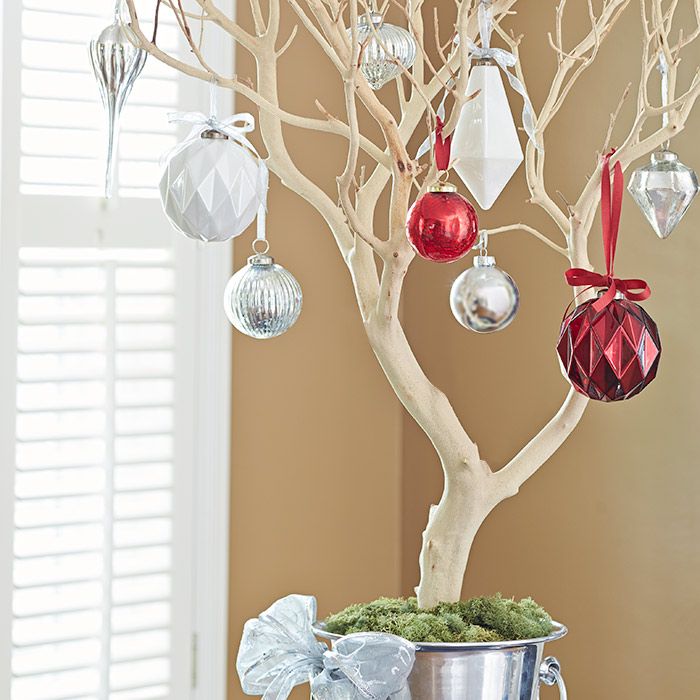 dekorasi natal sederhana batang pohon