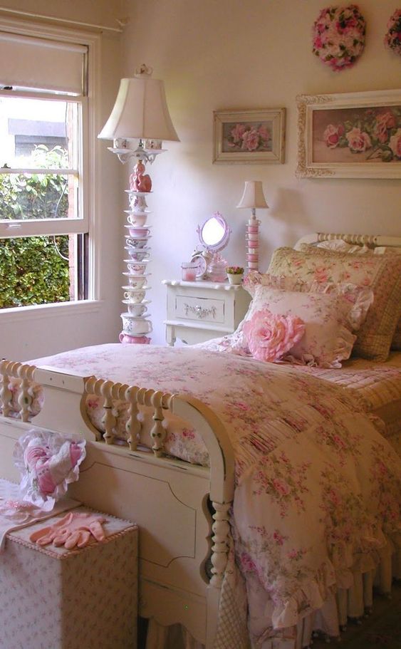 dekorasi shabby chic pastel yang feminin