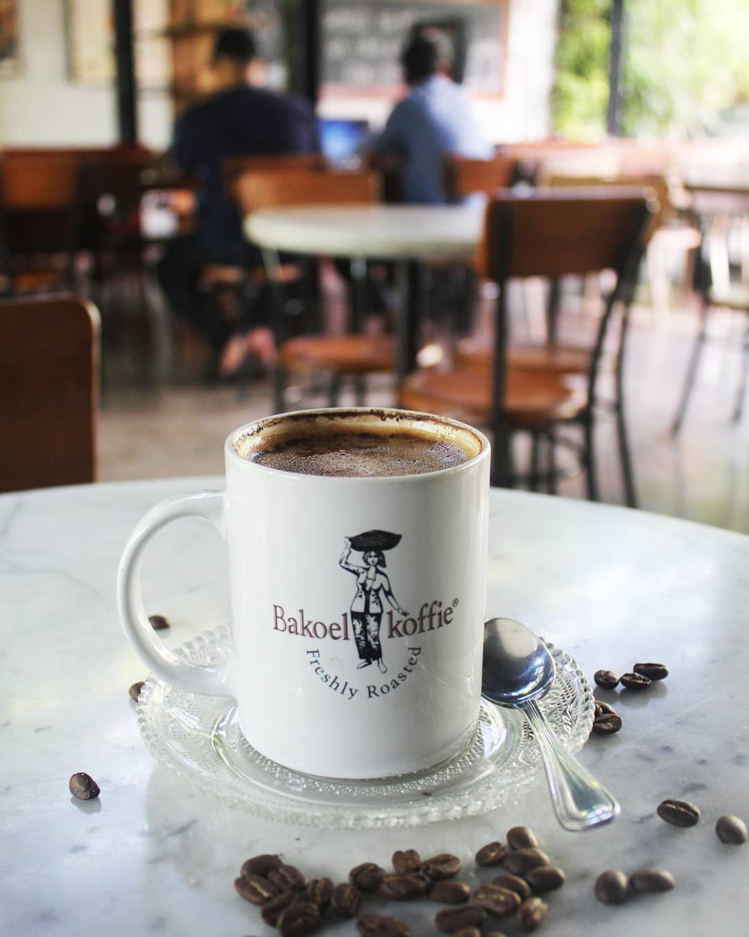 Kedai kopi di cikini - bakoel koffie dan kopi hitam