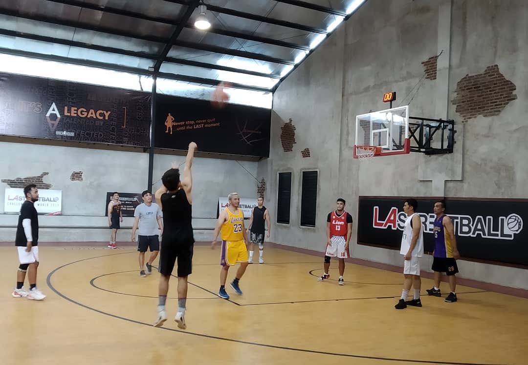 lapangan basket di jakarta brick house