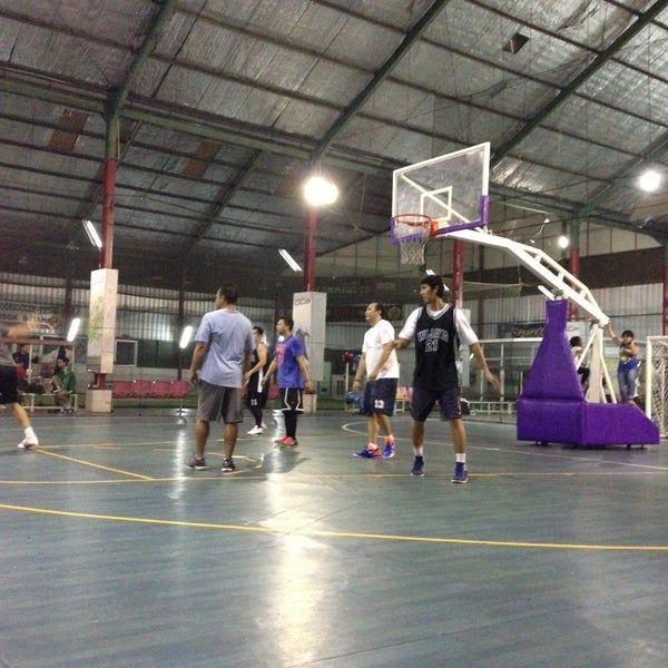 lapangan basket di jakarta - pro arena pondok indah