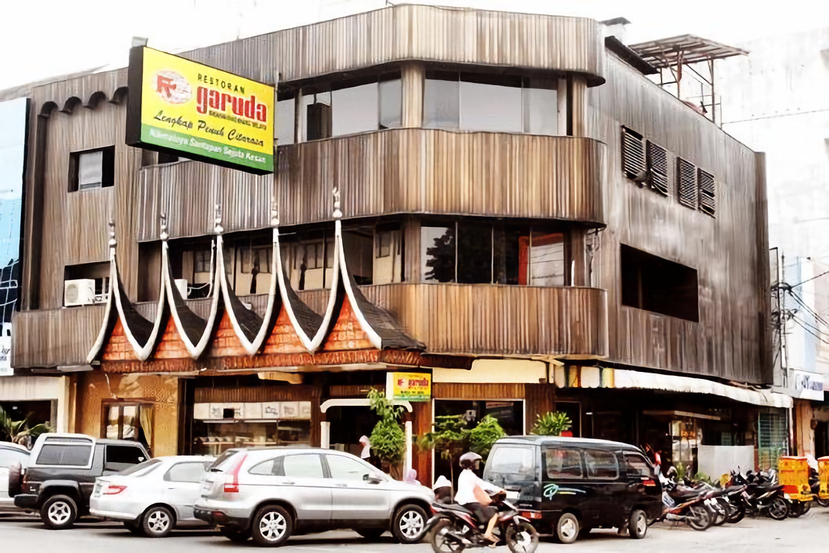 restoran padang terbaik di jakarta - restoran garuda