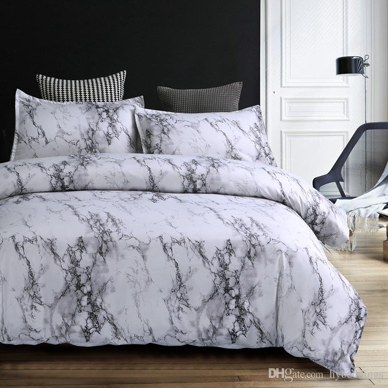 7 Bahan Bed Cover yang Bikin Tidur Makin Nyenyak