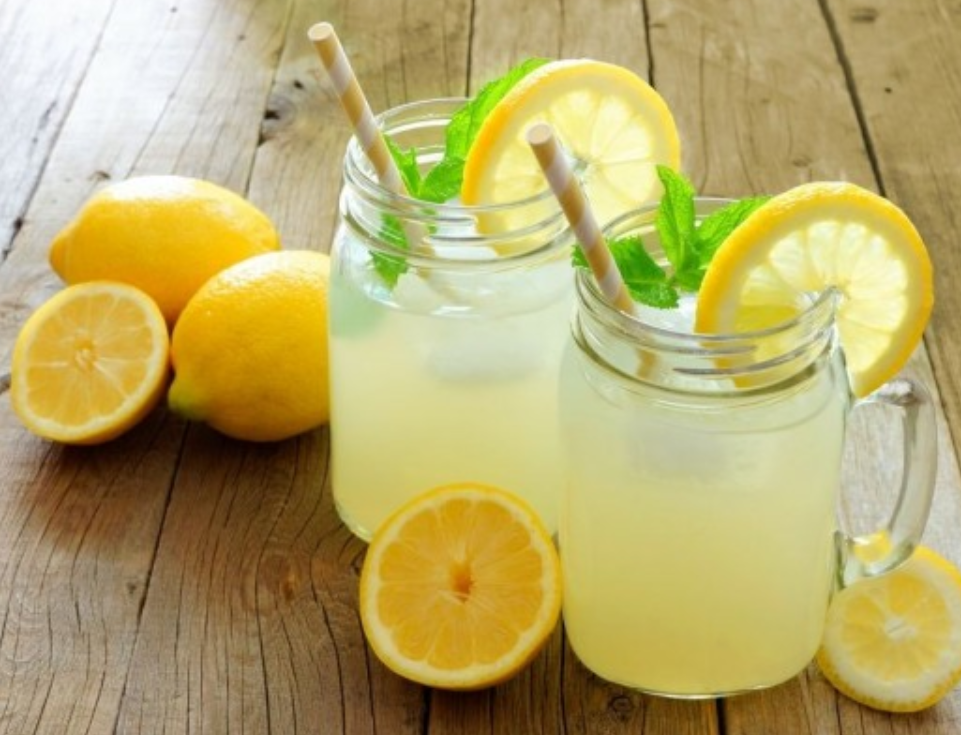 resep minuman segar dan unik - yakult lemonade