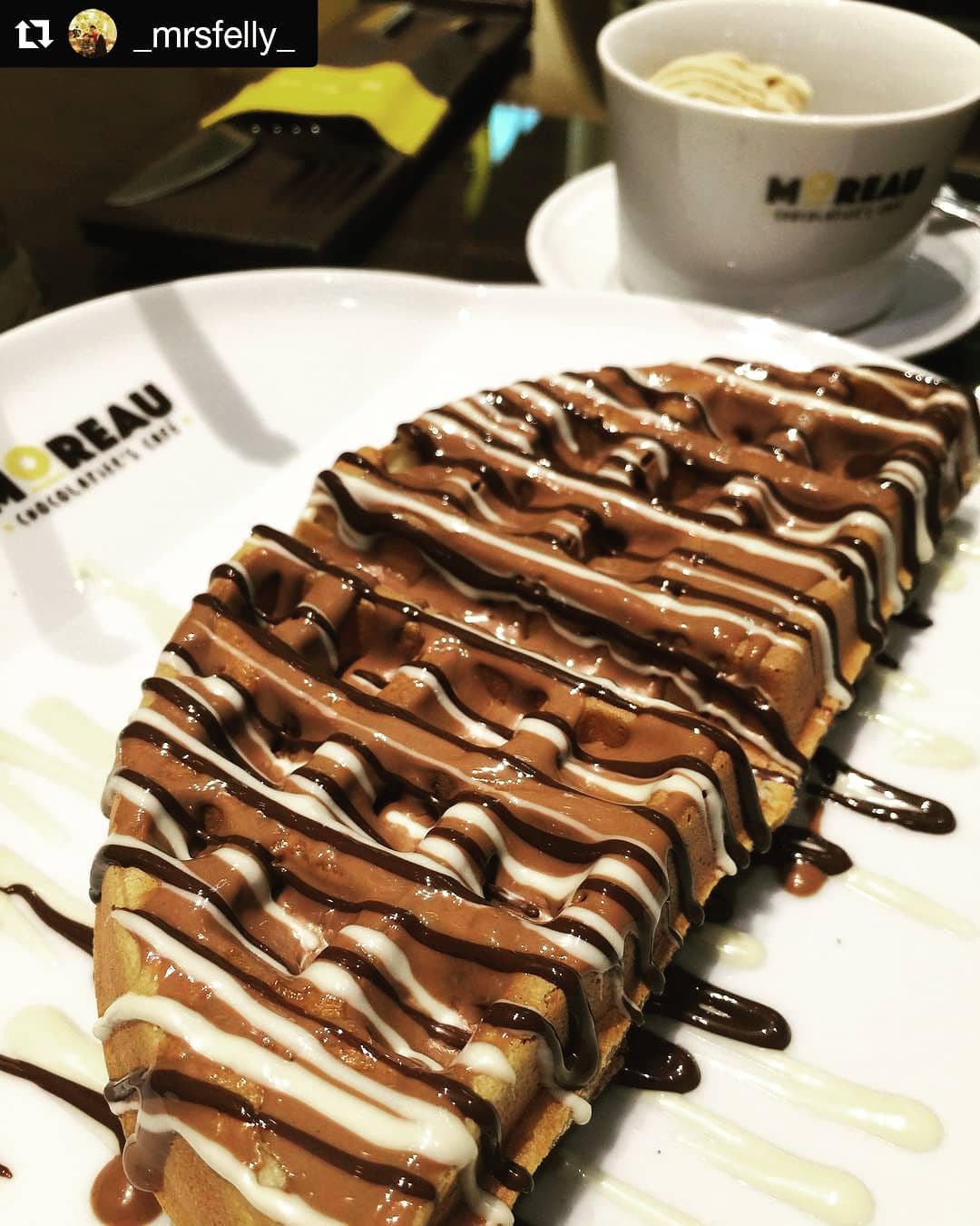 restoran waffle dan pancake enak terbaik di jakarta - Moreau Chocolatier's Cafe