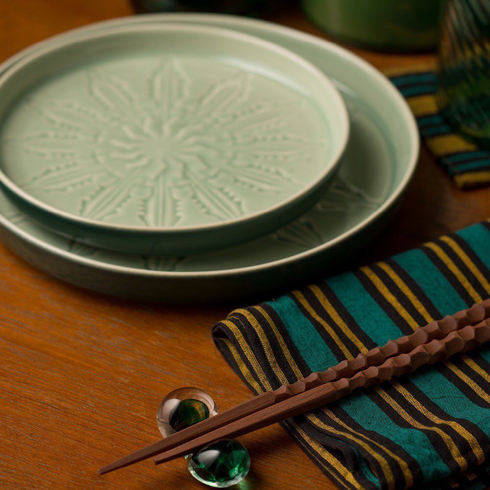 Source: Jenggala,com dan Gaya.ceramic
