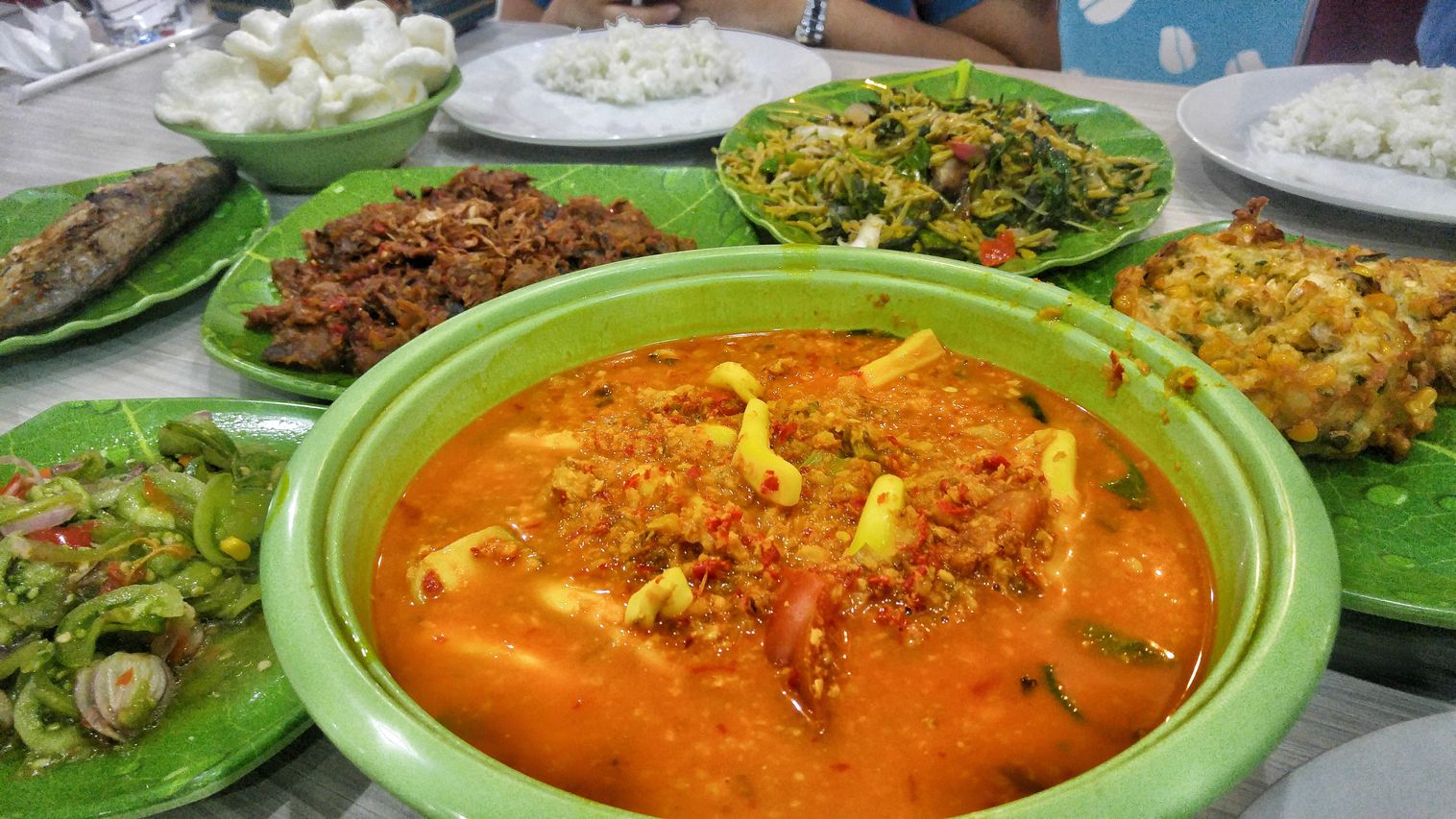 restoran manado di jakarta - ikan tude manado 