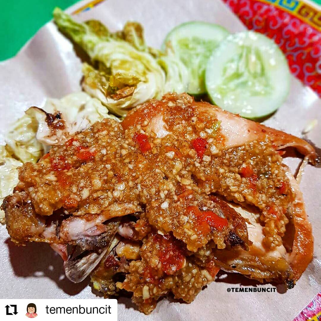 tempat makan murah di thamrin - ayam gepuk pak gembus