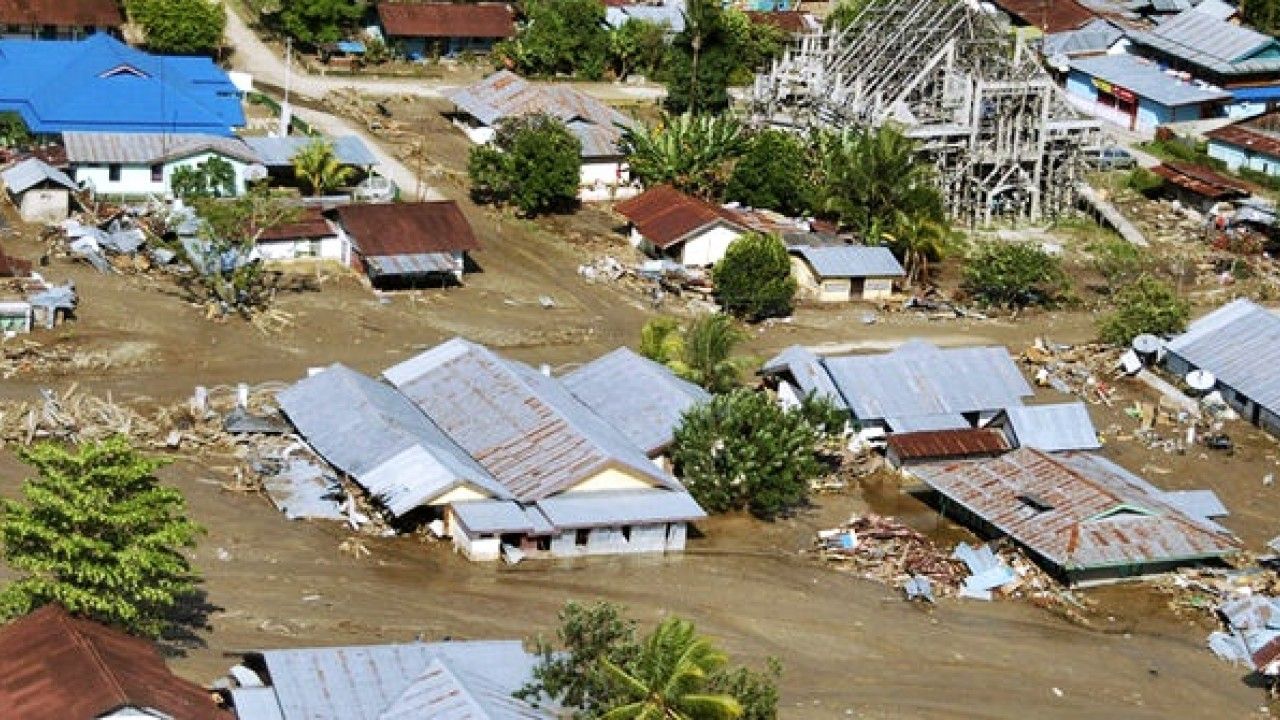 9 Tips Membersihkan Rumah Setelah  Banjir  yang Harus  