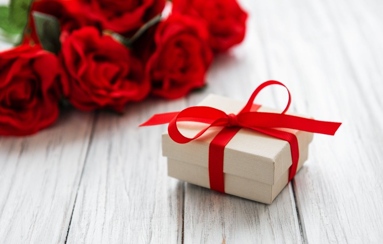 Mau Kasih Hadiah Spesial? Ini 10 Ide Hadiah Valentine untuk Cewek | Ada Link Tokonya!