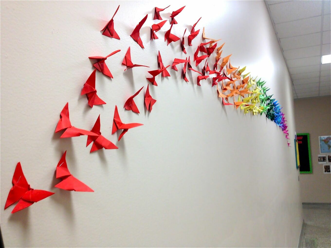 10 Inspirasi Dekorasi Ruangan dengan Kreasi  Kertas Origami  
