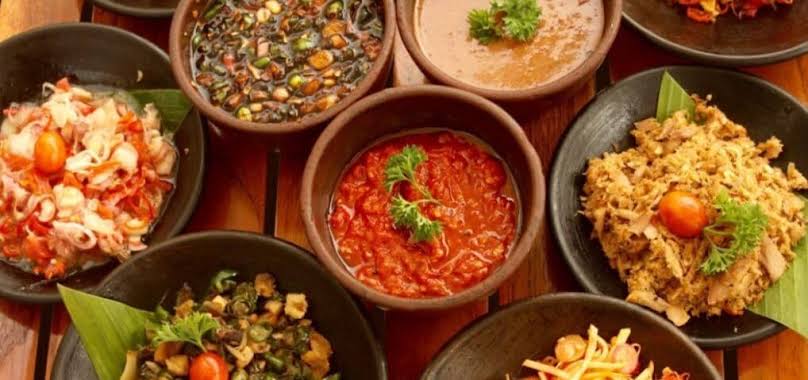 7 Restoran yang Punya Varian Sambal yang Enak | Siap-siap Kepedasan!