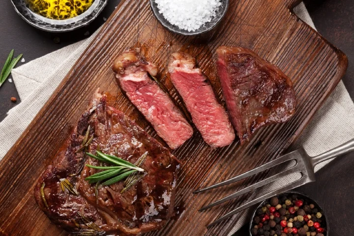 13 Rekomendasi Restoran Steak Terbaik di Jakarta yang Wajib Dicoba | Premium dan Lezat!