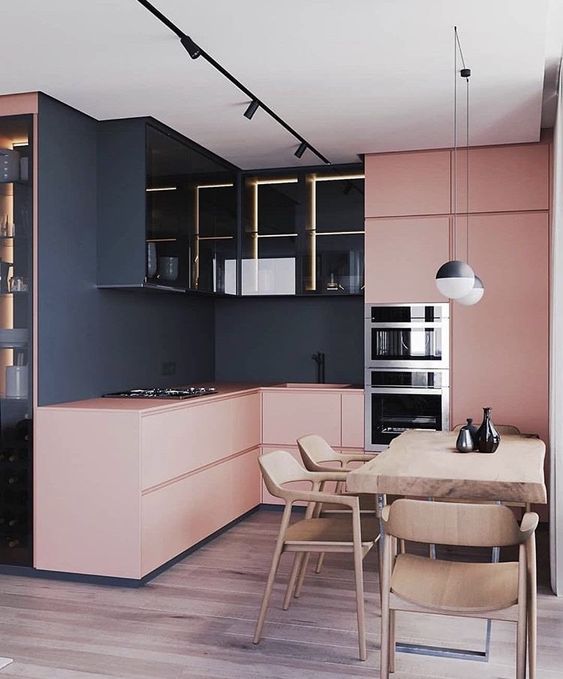 5 Warna yang Cocok Dipadukan dengan Pink