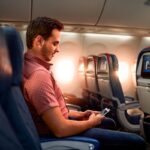 Apakah bisa social distancing di pesawat?