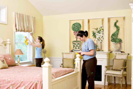 tips membersihkan sarang debu di kamar