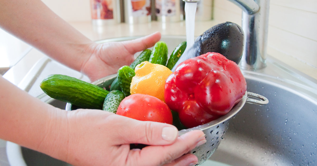 tips membersihkan sayur dan buah