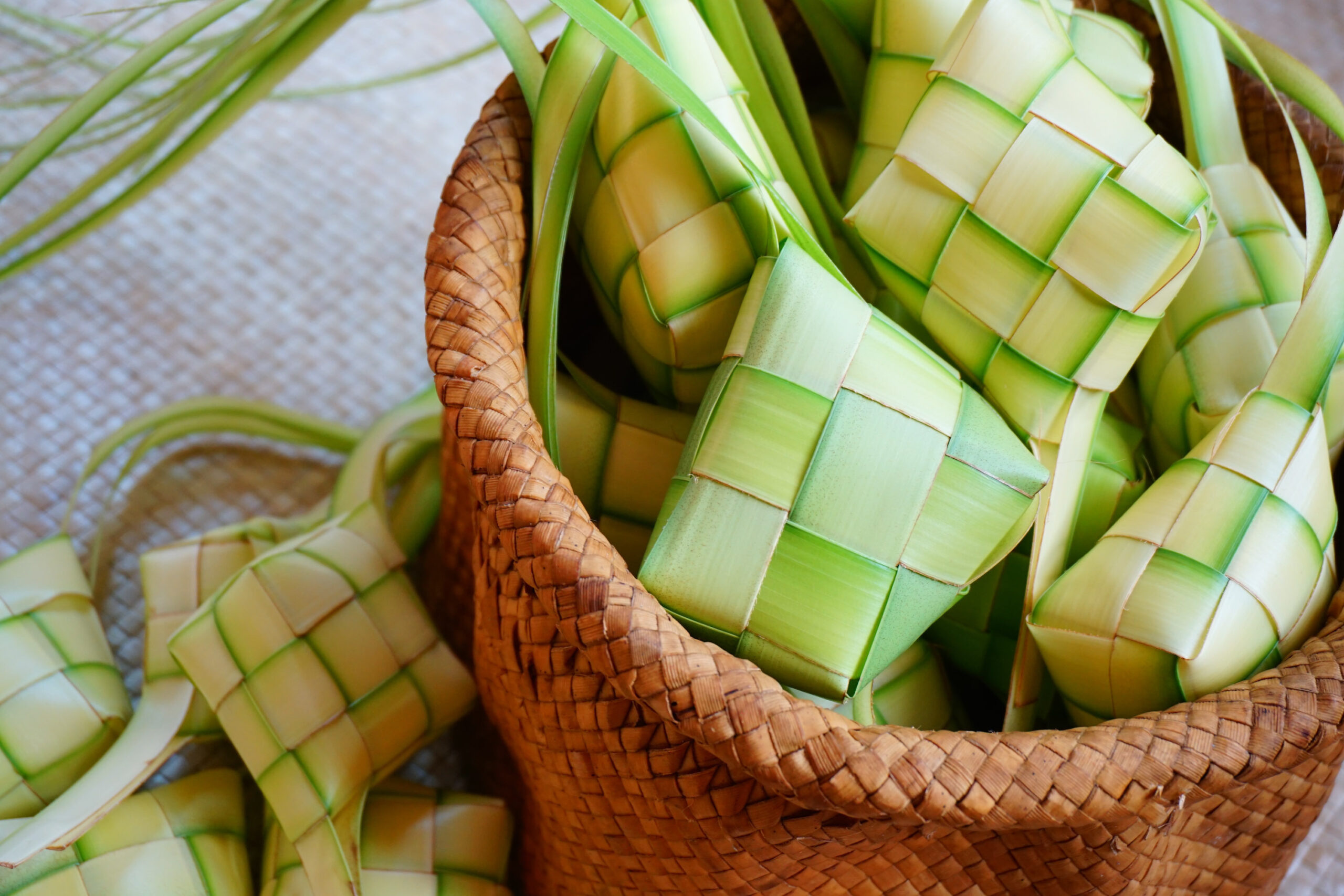 5 Cara  Membuat  Ketupat  Lebaran Lembut Empuk dan Antigagal