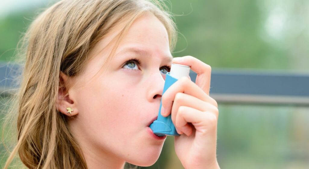 Hari asma seduia - gunakan inhaler