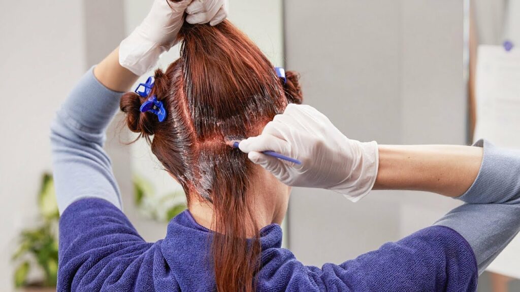 Tips Mewarnai Rambut Sendiri: Cara Mudah Menambah Warna pada Rambut Tips Mewarnai Rambut Sendiri: Cara Mudah Menambah Warna pada Rambut