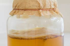 Waspada Risiko Meminum Teh Kombucha • Hello Sehat