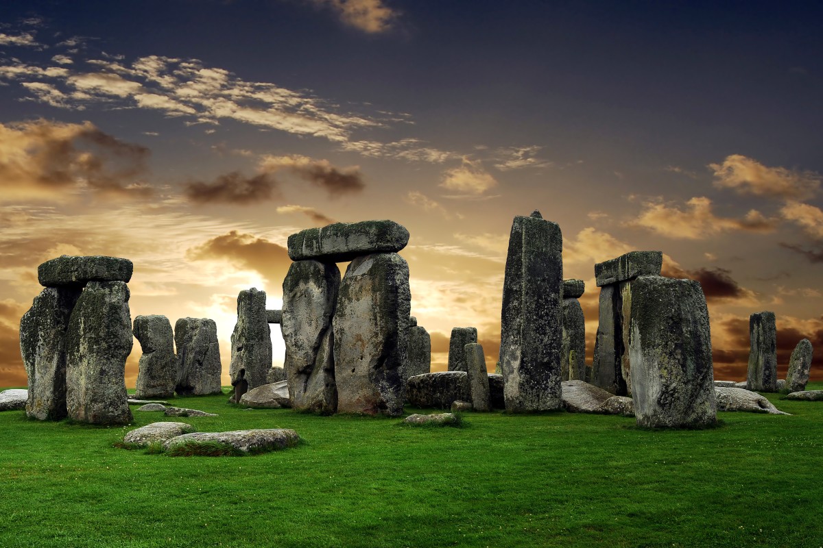 7 Fakta tentang Cincin Poros Zaman Neolitikum di Sekitar Stonehenge | Apakah Benar Area Terlarang dan Berbau Kematian?