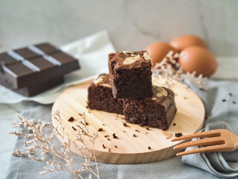 5 Resep Brownies Tanpa Oven atau Mixer Praktis dan Ekonomis!