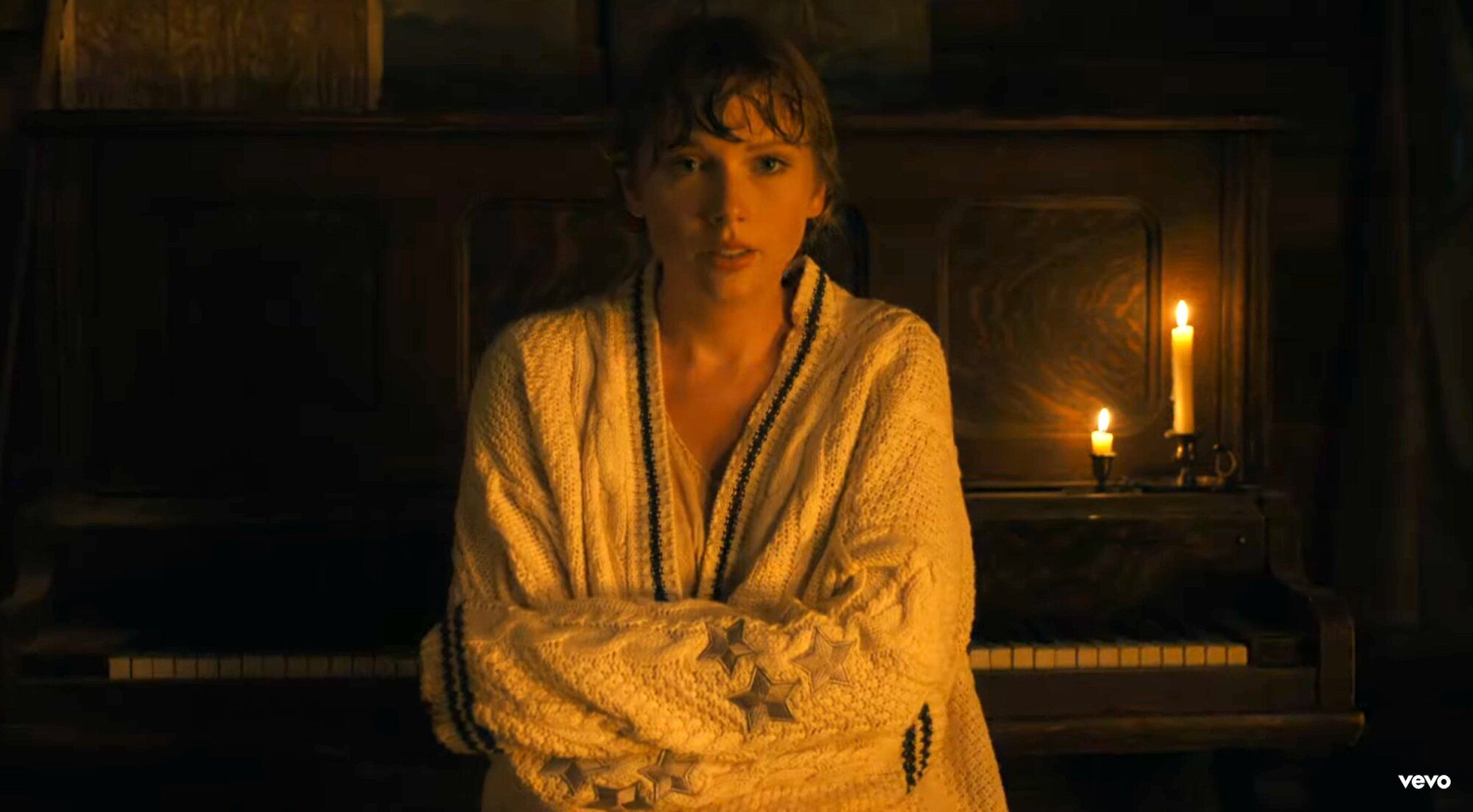 Suka Album Baru Taylor Swift? Yuk, Intip 7 Inspirasi Dekorasi dari Klip Video "Cardigan"