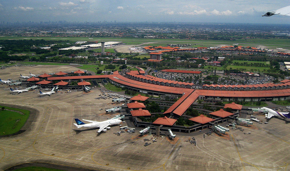 Bukan Cuma Bandara! Ini 7 Tempat Makan Enak yang Ada di Cengkareng