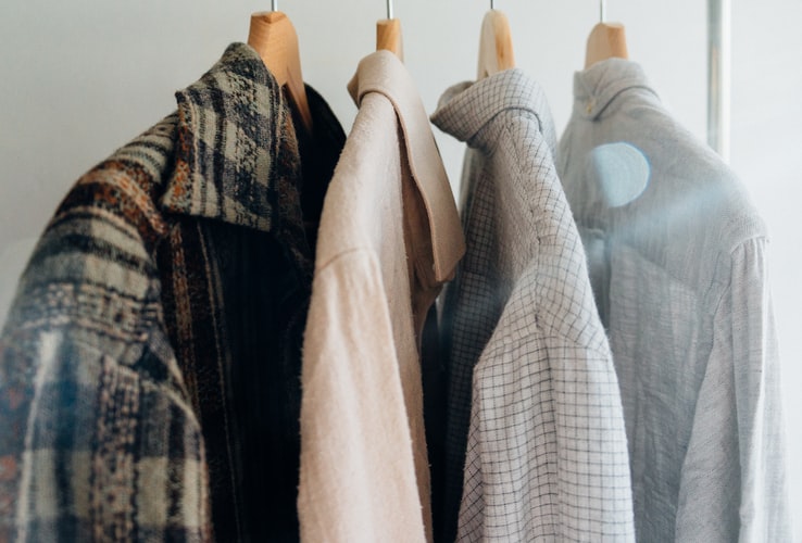 9 Tips Menjual Baju Preloved agar Menarik dan Laris Manis