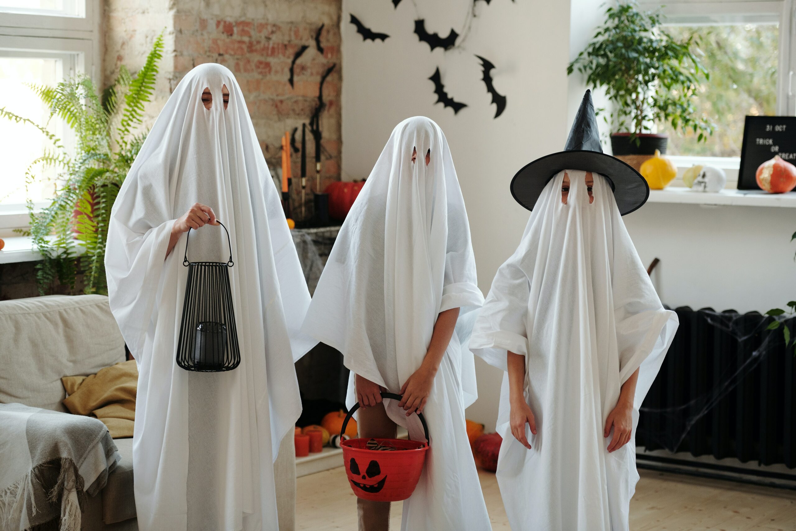 10 Ide Kostum Halloween Last-Minute yang Cocok buat Anak Kost