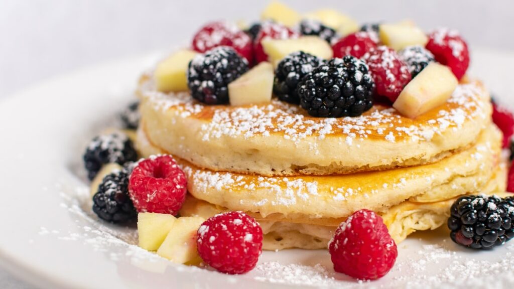 5 Resep Kreasi Pancake Lembut dan untuk Teman WFH di Rumah