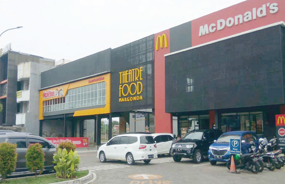 kafe depok 24 jam - mcd depok