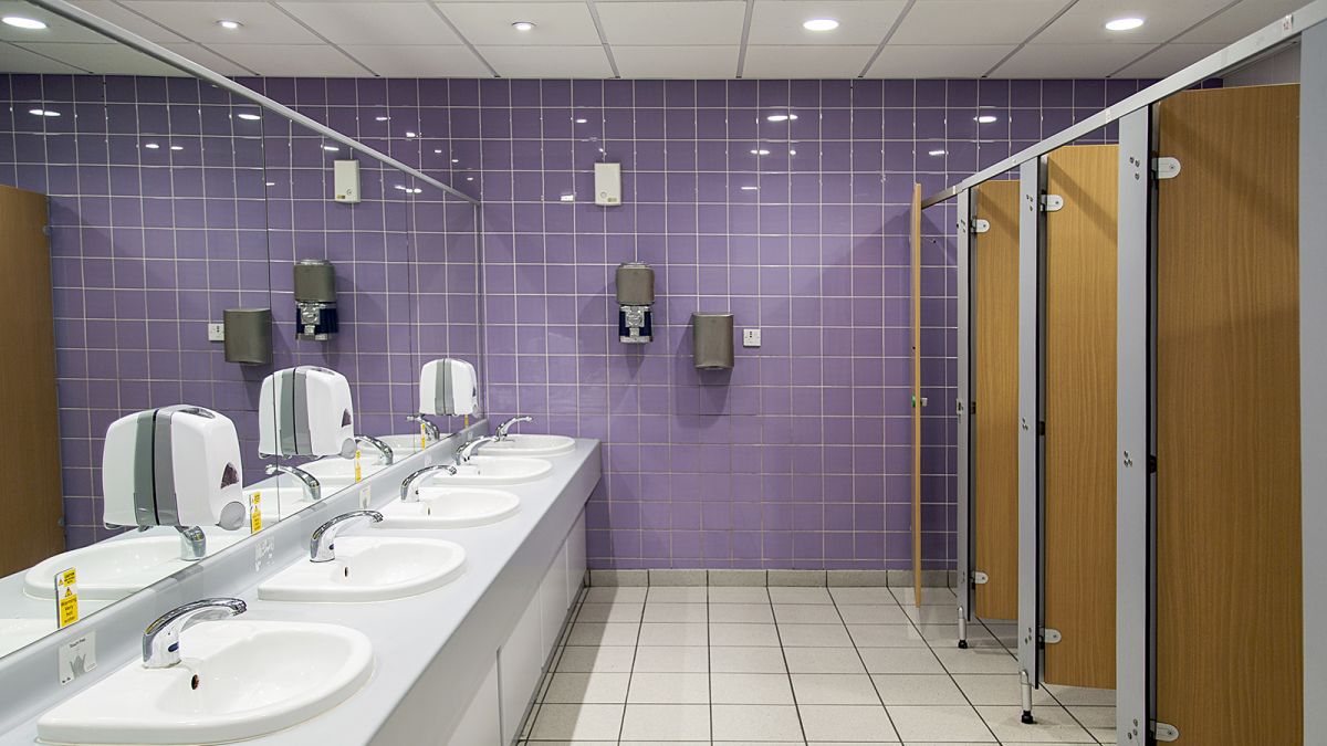 7 Etika Menggunakan Toilet Umum yang Harus Dipatuhi dan Diketahui