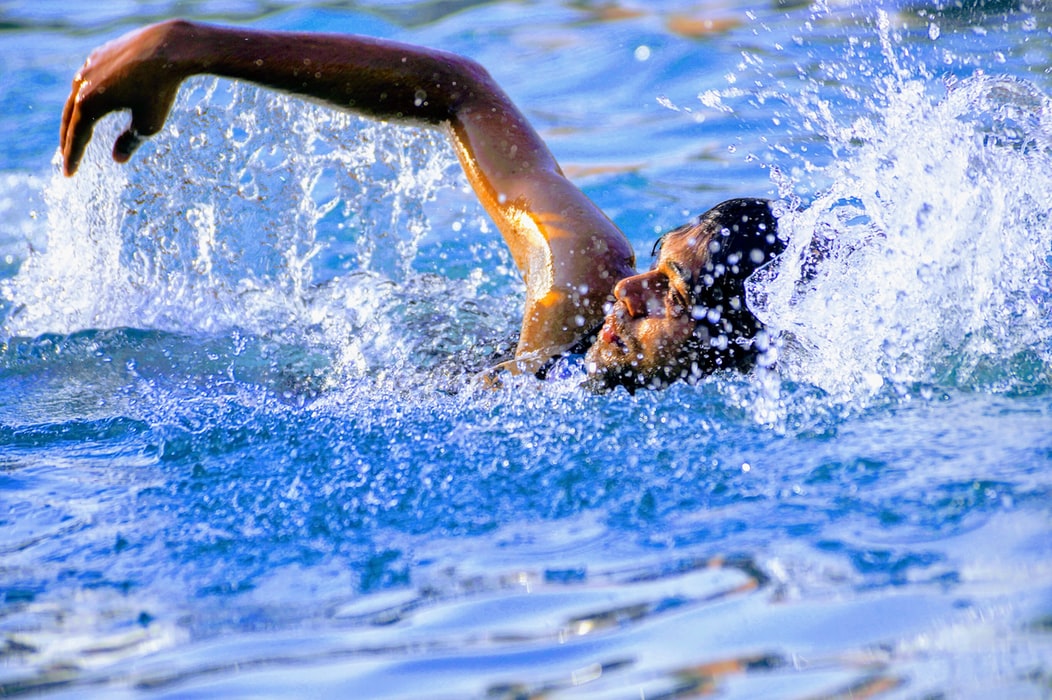 Kapan Waktu Terbaik untuk Berenang? Yuk, Cari Tahu dan Intip Manfaatnya!