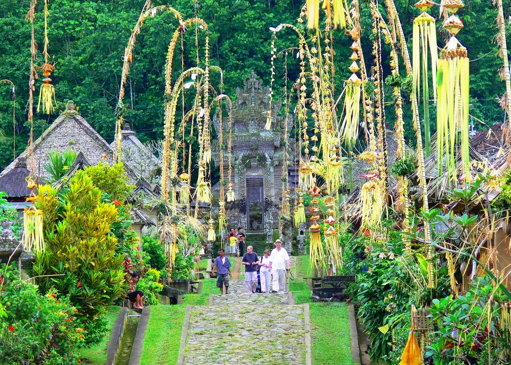 Dirayakan Setiap 210 Hari, 6 Fakta Hari Raya Galungan dan Kuningan Ini Buat Kagum