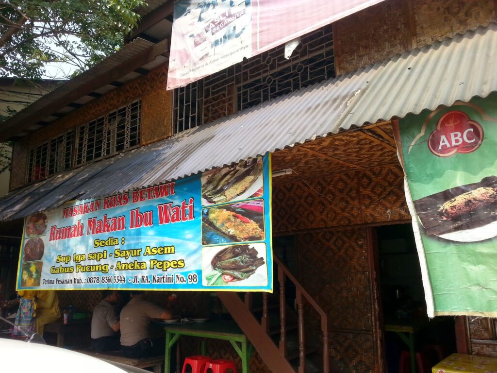 tempat makan di bekasi