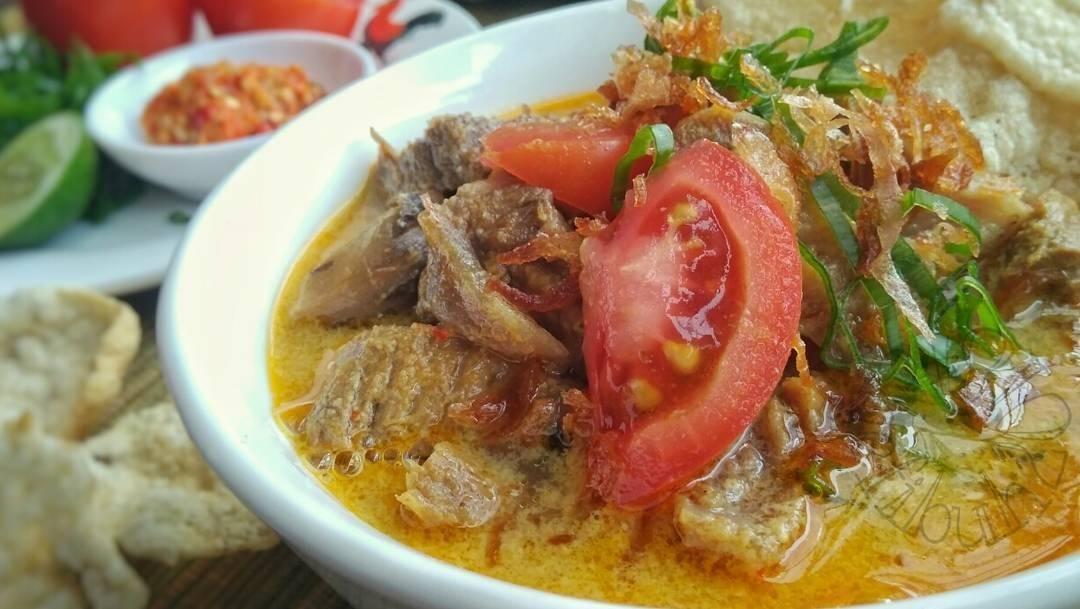 5 Tempat Makan Legendaris di Bekasi yang Lezat dan Bikin Ketagihan!