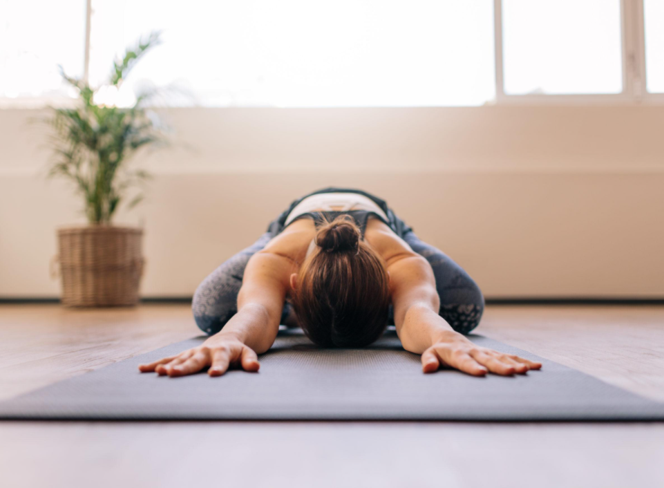 cara yoga di rumah - chold pose