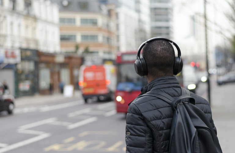 Ada 6 Aplikasi untuk Mendengarkan Musik Offline secara Gratis | Anak Kost Harus Tahu!