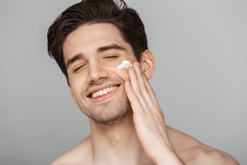 Rekomendasi Produk Skincare Lokal Yang Harus Dicoba 4 Serum lokal wajah