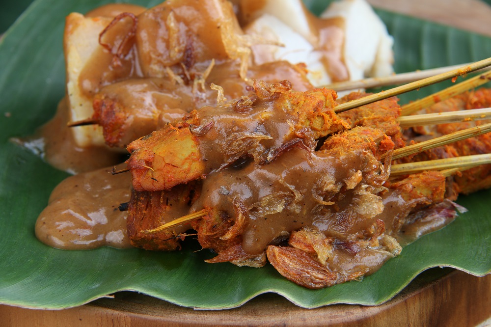 Lamak Bana! Ini 10 Sate Padang Enak di Jakarta yang Wajib Kamu Coba