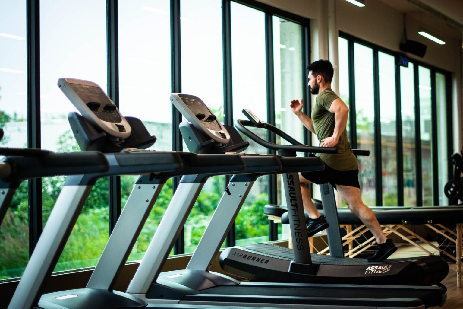 5 Tempat Gym Murah di Jakarta Mulai 200 Ribu-an Per Bulan!