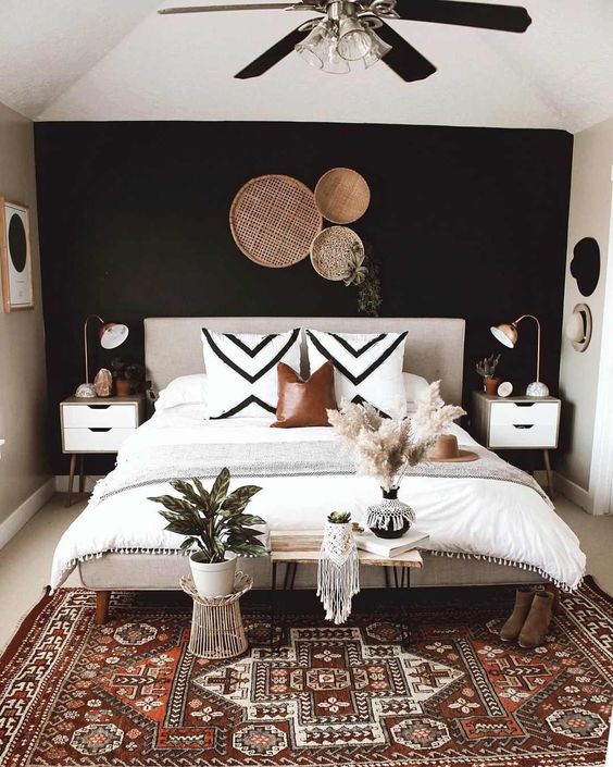 kamar tidur warna hitam